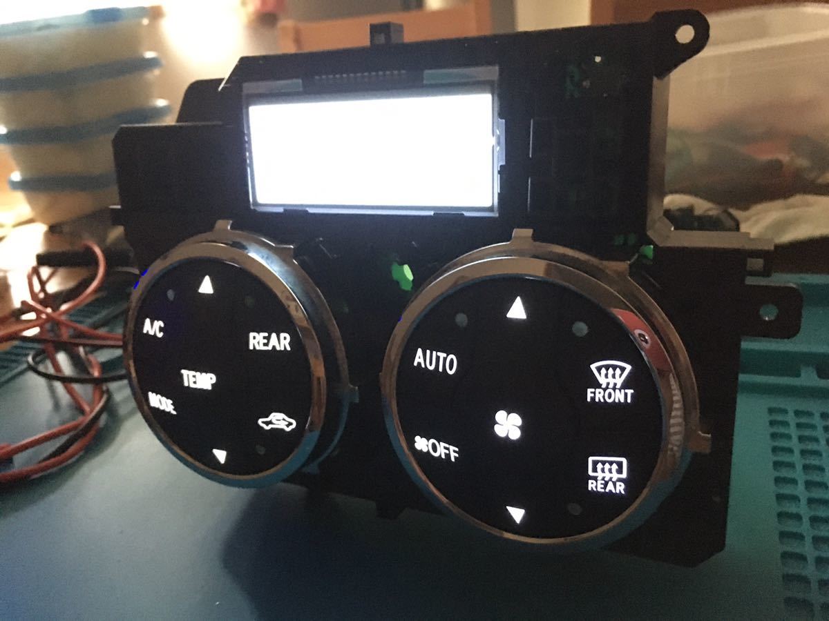 トヨタ ハイエース 3型 200系 エアコンパネル 打ち替え LED トヨタ ハイエース 3型 200系 エアコンパネル 打ち替え LED
