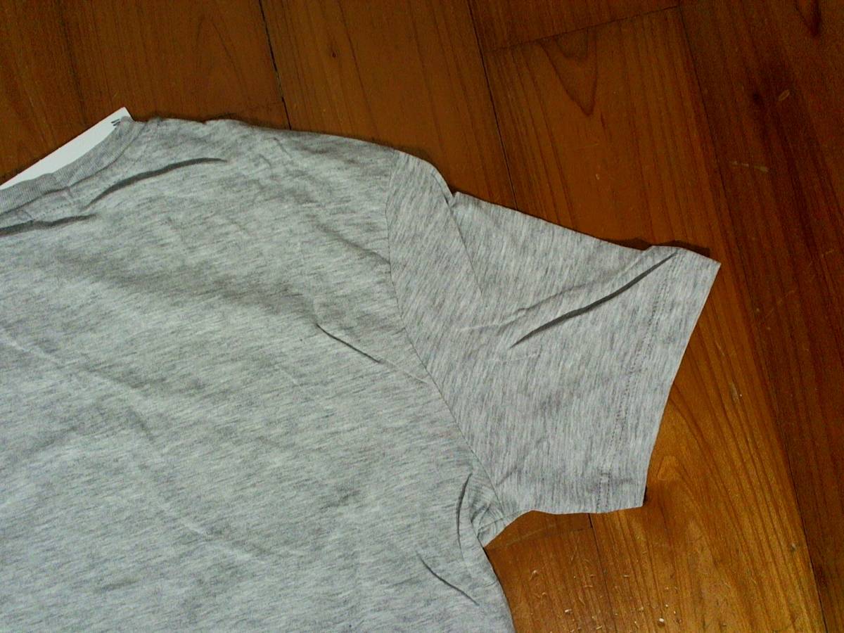 * новый товар * не использовался товар * H & M [H&M]. с карманом короткий рукав футболка XS. серый серый темно синий 