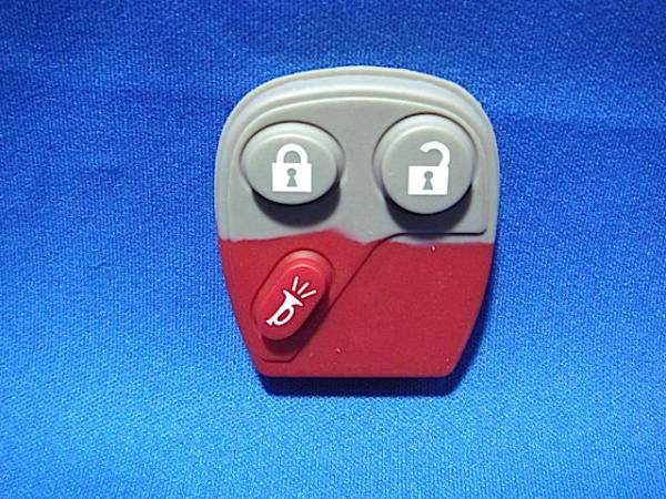 純正 キーレス ボタン のみ ハマー H2 エスカレード サバーバン トレイルブレイザー ユーコン＆XL デナリ アバランチ タホ シルバラード_純正キーレスの中身のボタンのみです。
