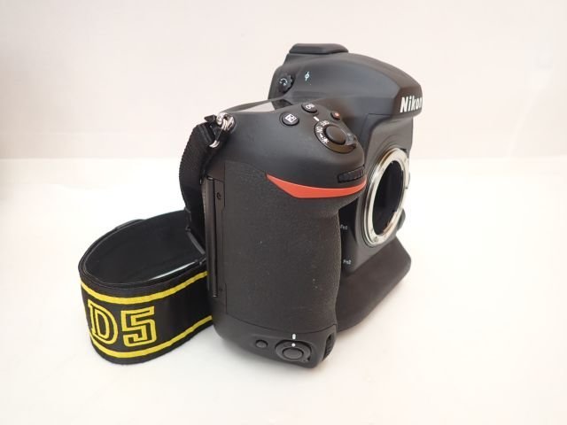 Nikon ニコン デジタル一眼レフカメラ D5 XQD-Type D5-a バッテリー2個/充電器/元箱付き □ 65F28-1_画像2