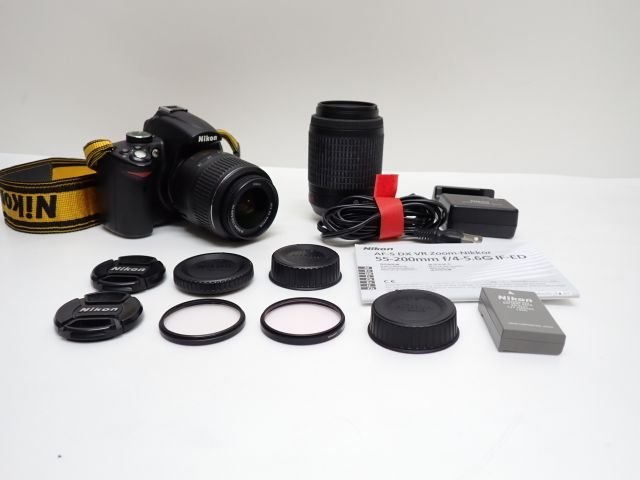 NIKON ニコン D5000 ダブルズームキット デジタル一眼レフカメラ 18