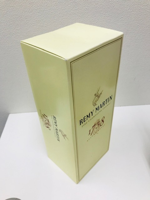 【未開栓】レミーマルタン 1738 アコードロイヤル 700ml 40％ REMY MARTIN 1738 ACCORD ROYAL 箱付_画像10