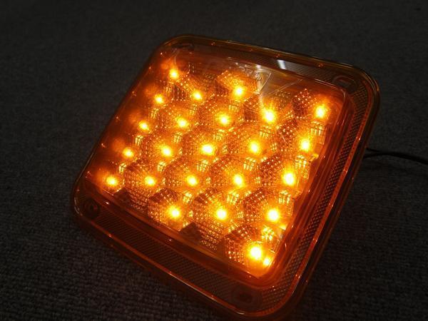 LED角型テールランプ　単体　ソケット式　アンバー（橙）　24V_画像2