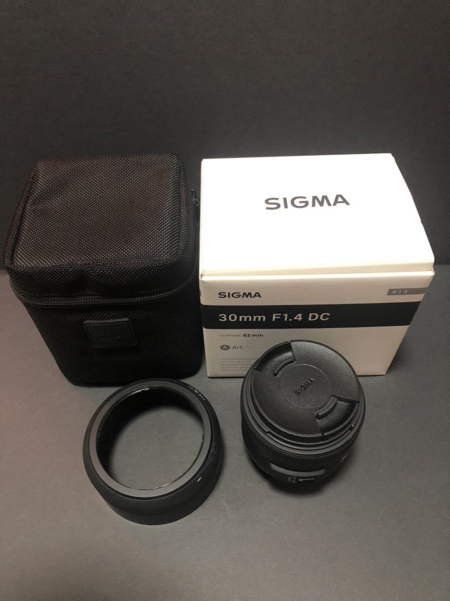 SIGMA シグマ 30mm F1.4 DC HSM Art | sweatreno.com