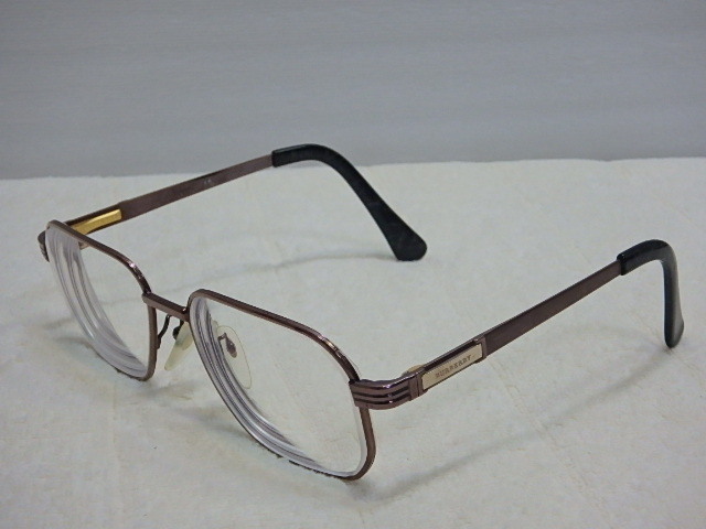 s205u　中古　BURBERRY 　バーバリー　眼鏡フレーム　めがね　メガネ　54□17-142　2509　部品パーツ取り用　ジャンク　_画像2