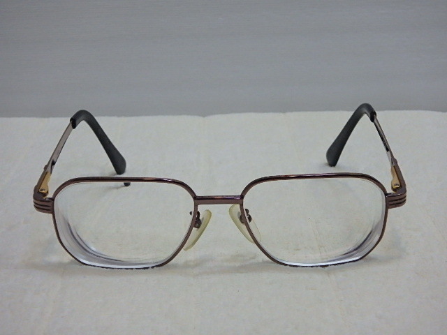 s205u　中古　BURBERRY 　バーバリー　眼鏡フレーム　めがね　メガネ　54□17-142　2509　部品パーツ取り用　ジャンク　_画像1