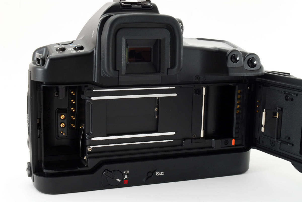 ◇美品◇ Canon キャノン EOS-3 EYE CONTROL 一眼レフ フィルムカメラ