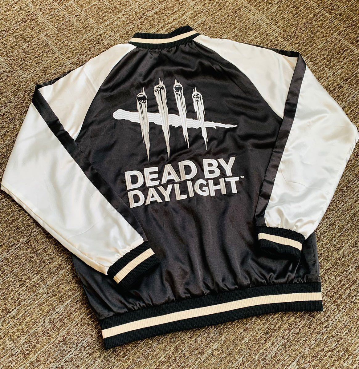 新品】デッドバイデイライト 公式xブシロード スカジャン Dead 新品】デッドバイデイライト 公式xブシロード スカジャン Dead