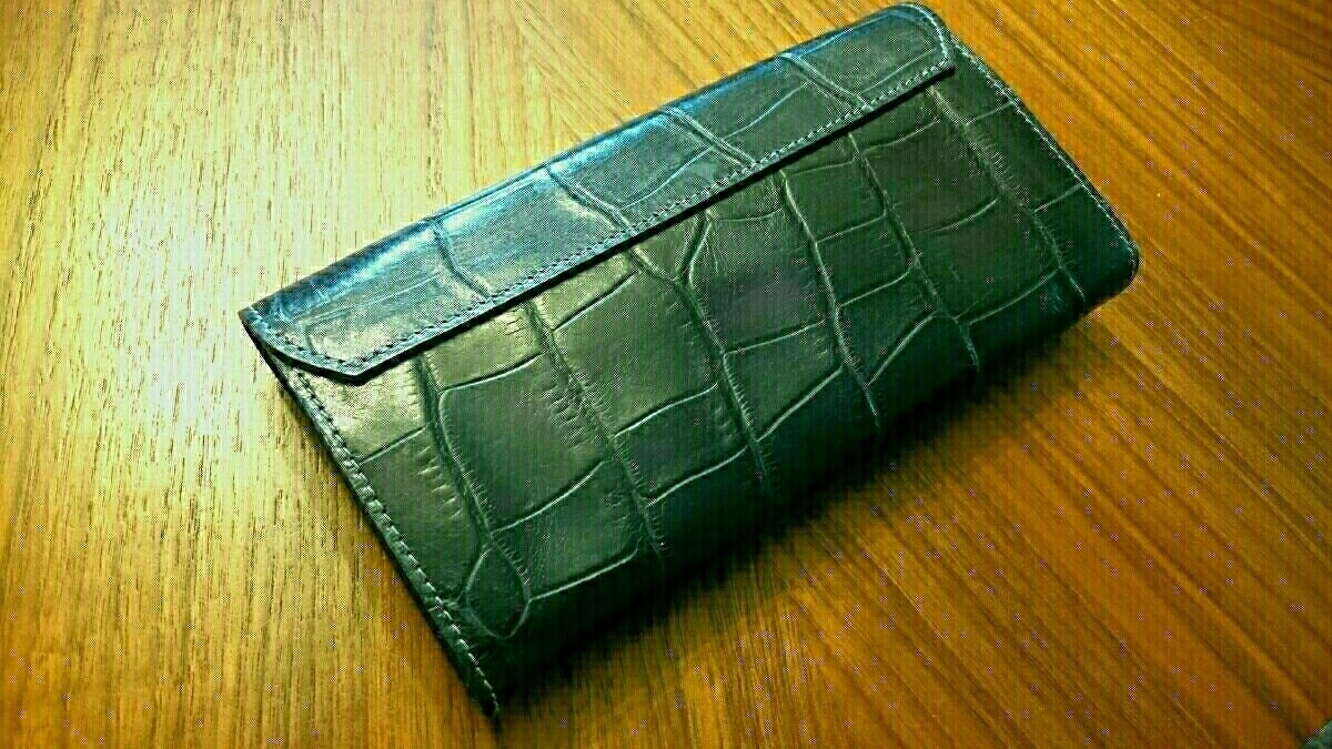 イルビゾンテ長財布】☆売り切れ終了☆人気モデル☆希少黒クロコ型押し