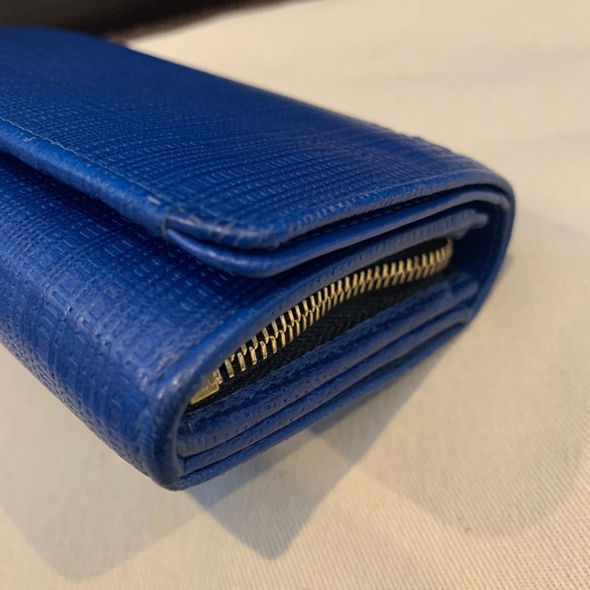 ロエベアナグラムリネン財布 ceratinxd.com
