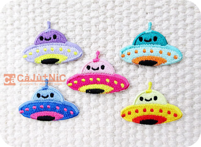 刺繍ワッペン/UFO(S)5色セット/ユーフォー/レトロ/宇宙/惑星/プチ/ミニ_画像2