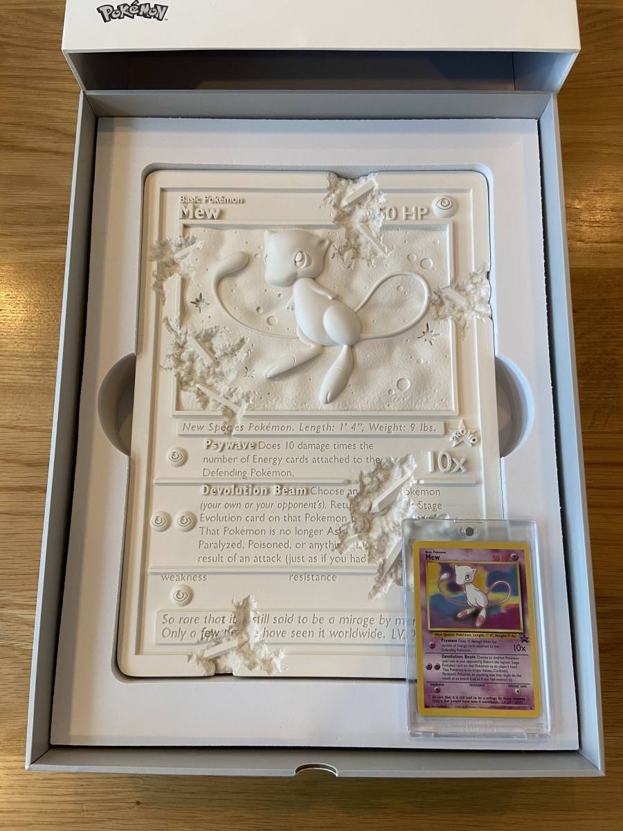 * новый товар стандартный товар * Daniel a- автомобиль m× Pokemon myuu/ Daniel Arsham x Pokemon Crystalized Mew Card Sculpture(Edition of 500)