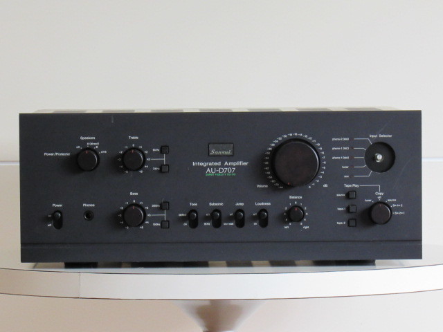 SANSUI サンスイ AU-D707 プリメインアンプ/ジャンク品