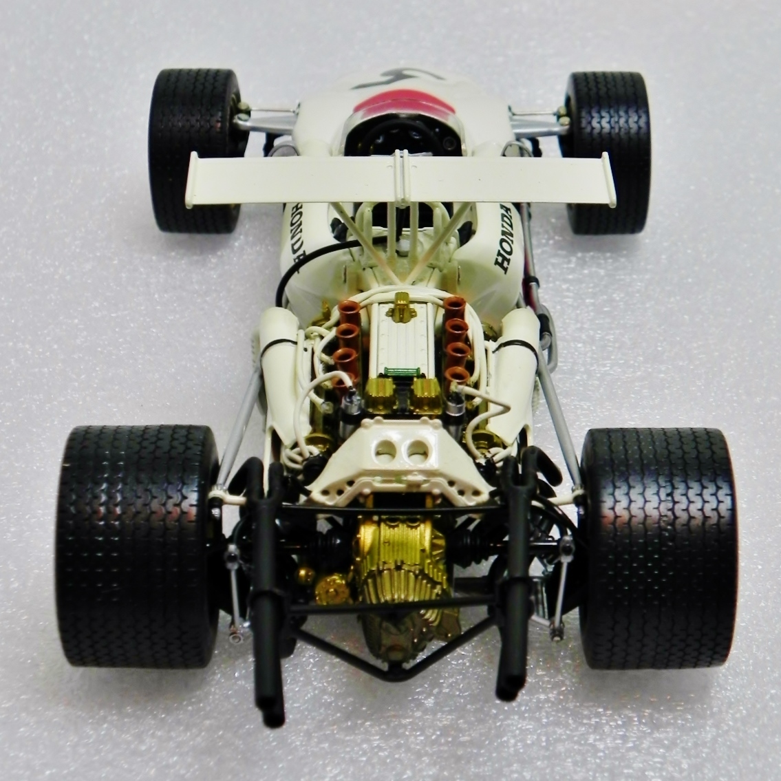 エブロ 1/20 1968 ホンダ RA302 F1 #5 東京モーターショー 仕様 エブロ 1/20 1968 ホンダ RA302 F1 #5 東京モーターショー 仕様