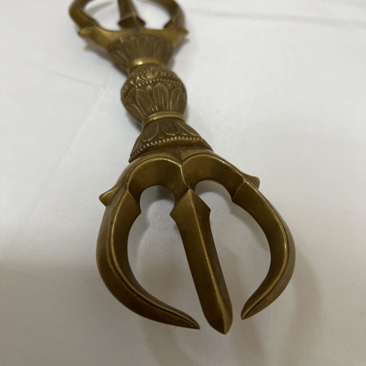 大型【三鈷杵】密教 仏具 法具 寺院 袈裟 僧侶 仏教 法衣 袈裟 大型【三鈷杵】密教 仏具 法具 寺院 袈裟 僧侶 仏教 法衣 袈裟