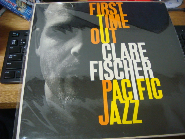 CLARE FISCHER FIRST TIME OUT 米盤 PacificJazz PJ-52 mono LP　深溝 コーティングジャケット　クレア フィッシャー_画像1