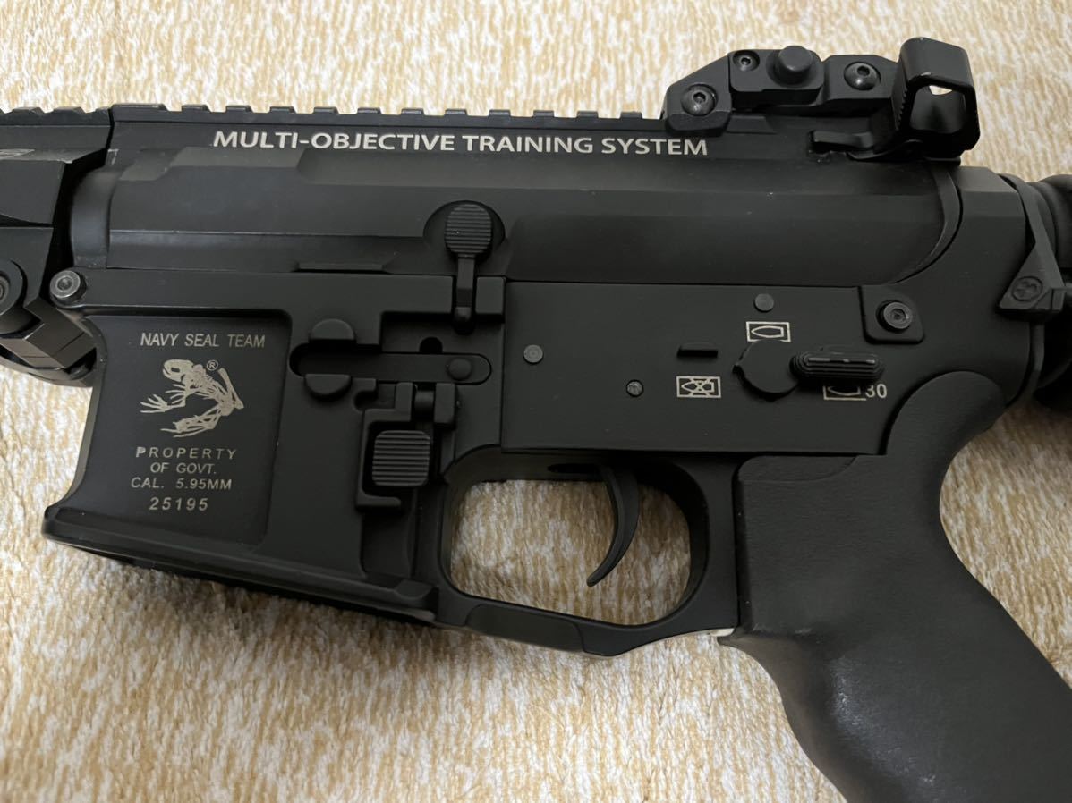 100%品質 電動ガン M4 スカルフロッグカスタム PTS Fortis MAGPUL