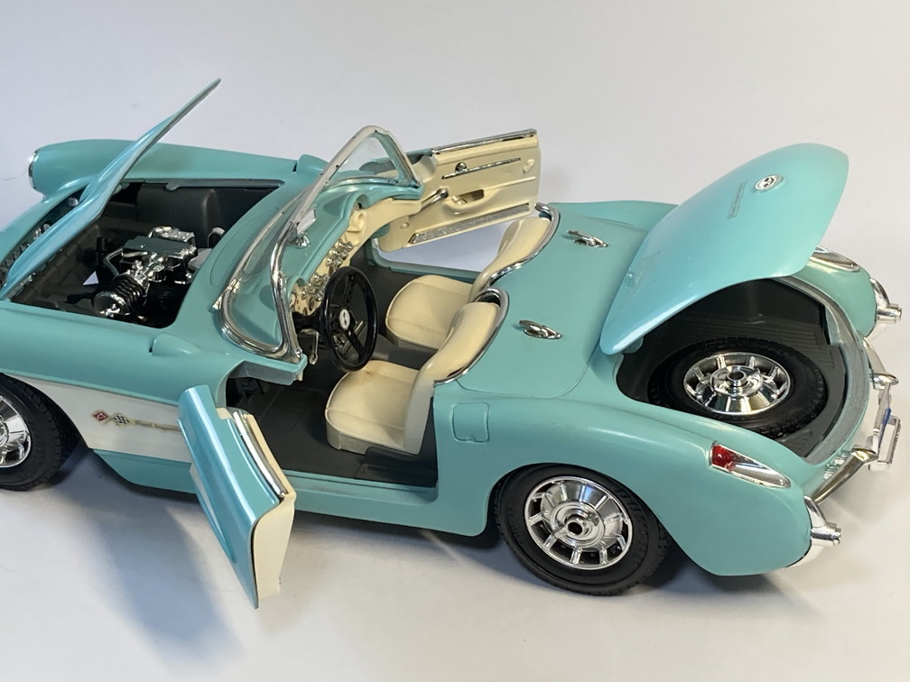 ジャンク シボレー コルベット Chevrolet Corvette 1957 1/18 - ブラーゴ Burago