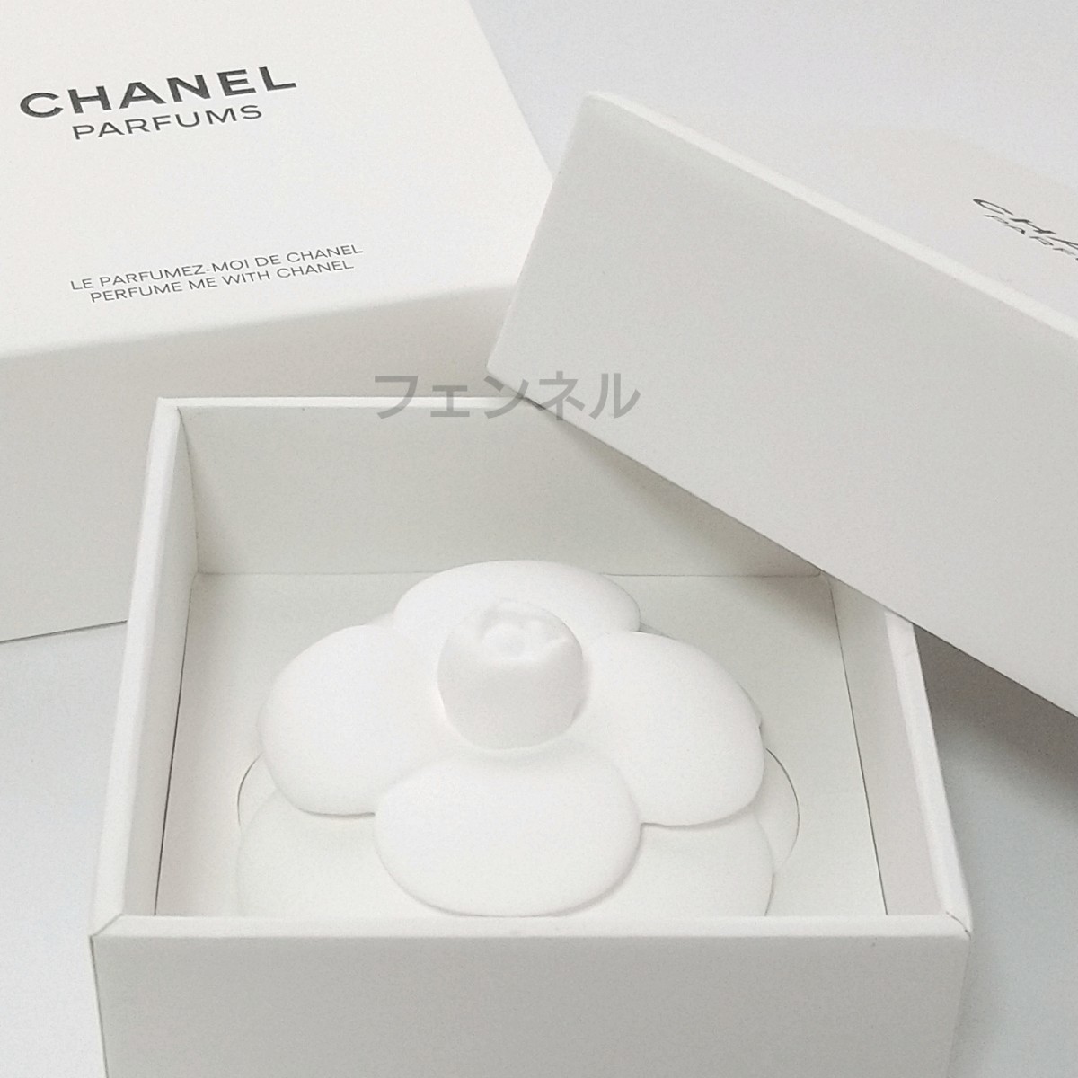 入手困難 希少 新品未使用 CHANEL 正規ノベルティ カメリア 石膏 ディフューザー  ペーパーウエイト ルーム フレグランス