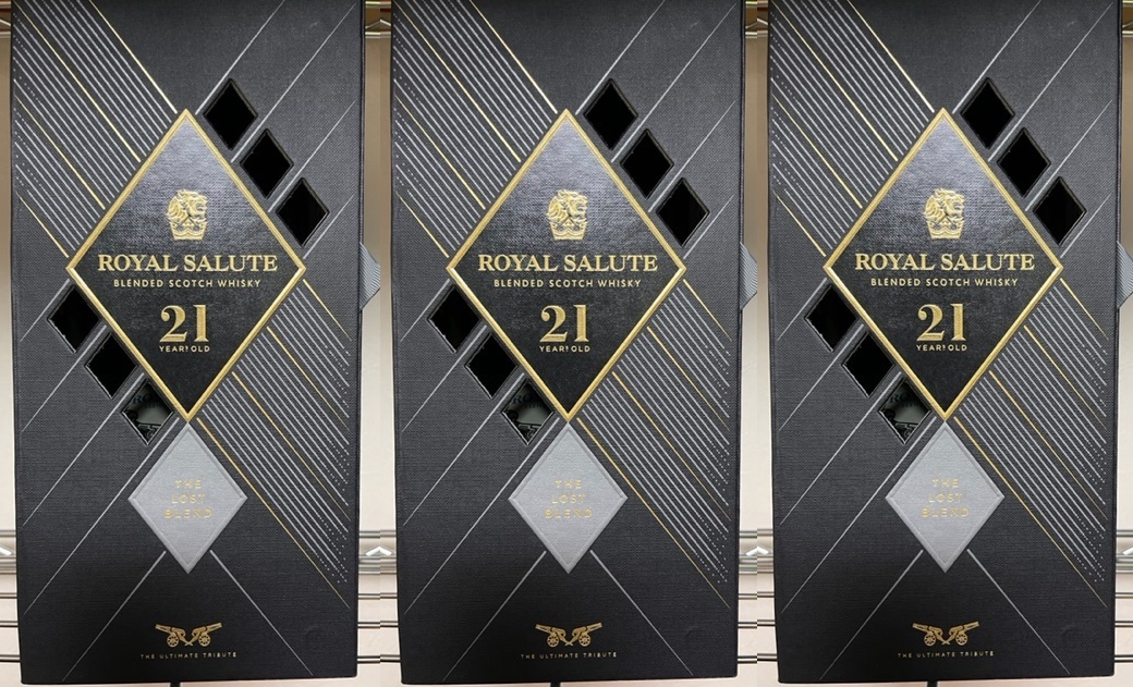 [送料無料]3本セット ロイヤルサルート 21年 ロスト ブレンド ROYAL SALUTE 40度 700ml シーバスリーガル