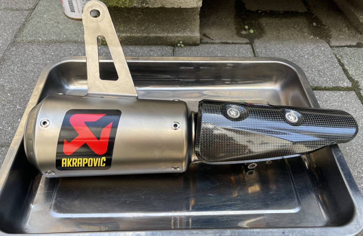 gsx-r1000r/gsx-r1000 17- AKRAPOVIC アクラポビッチ スリップオン