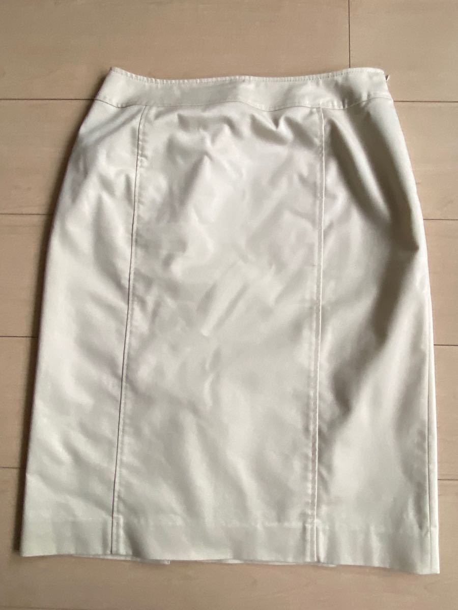 mosaique 東京スタイル　ジャケット&スカート　スーツ　アイボリー　11号