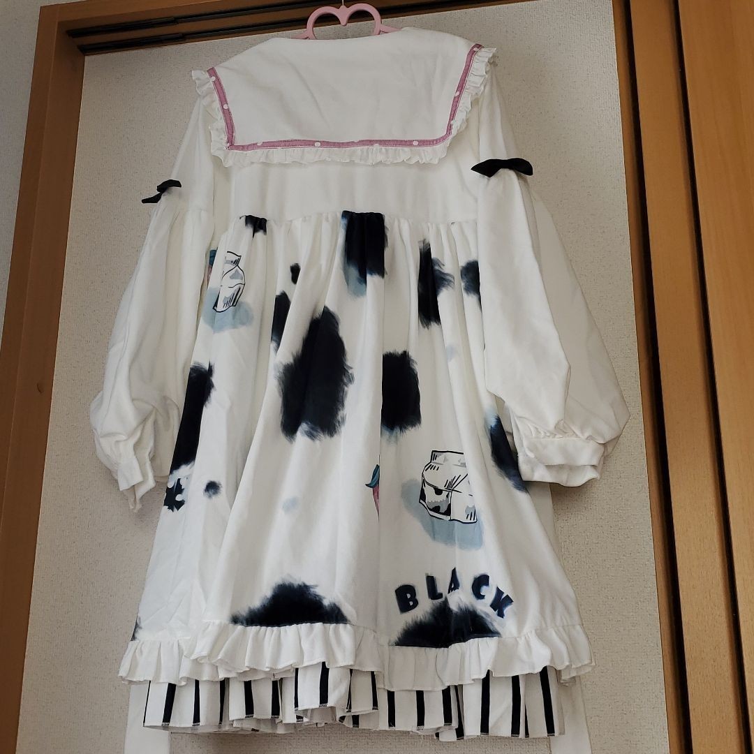 イチゴ牧場 牛 セーラーワンピース ロリータ|Yahoo!フリマ(旧 イチゴ牧場 牛 セーラーワンピース ロリータ|Yahoo!フリマ(旧