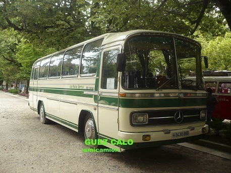 1/43 メルセデス ベンツ バス ベージュ グリーン Mercedes O 302-10R beige green 1972 IXO 梱包サイズ60_画像2