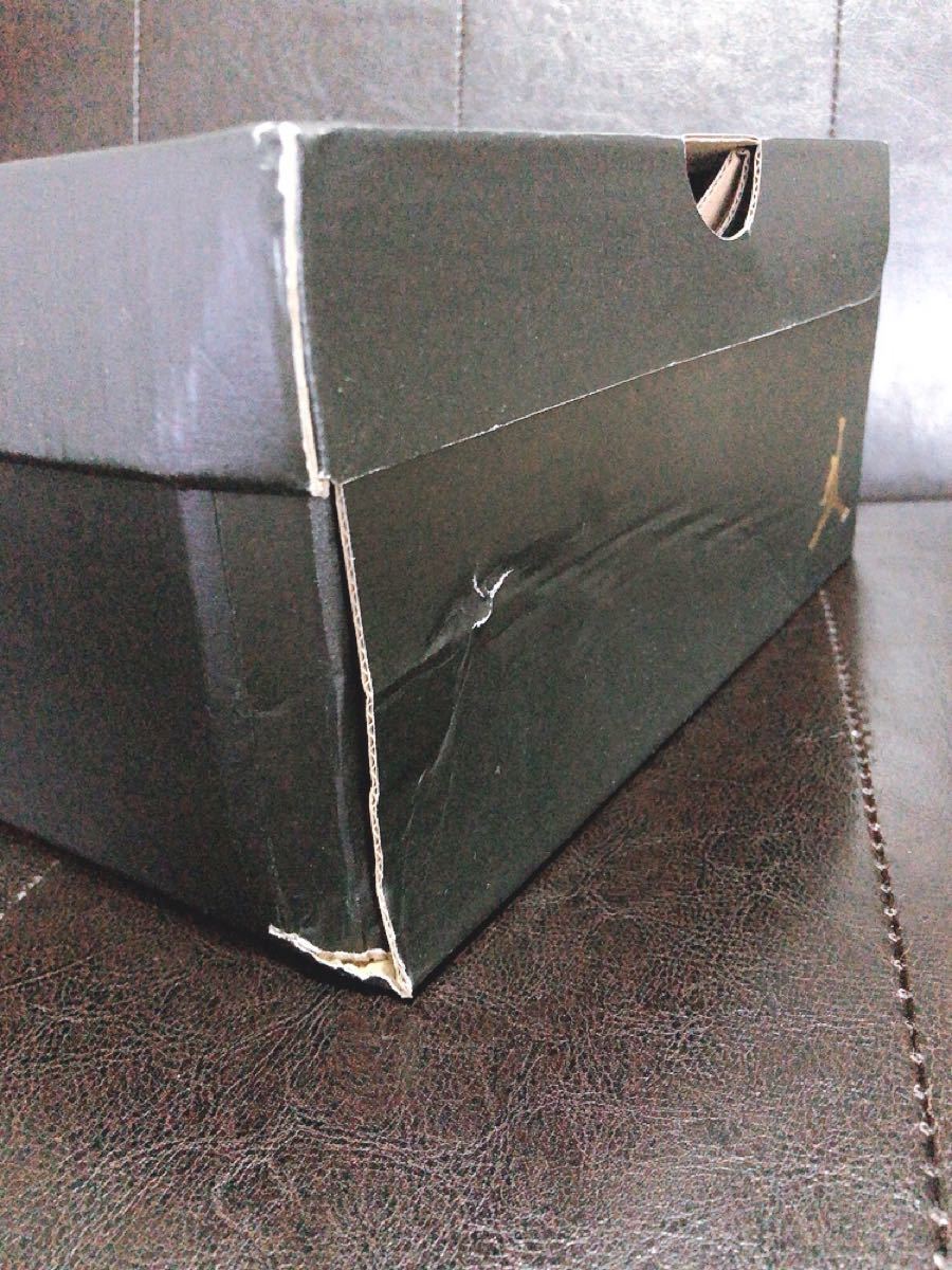 新品未使用】 ナイキ エアジョーダン1 ミッド