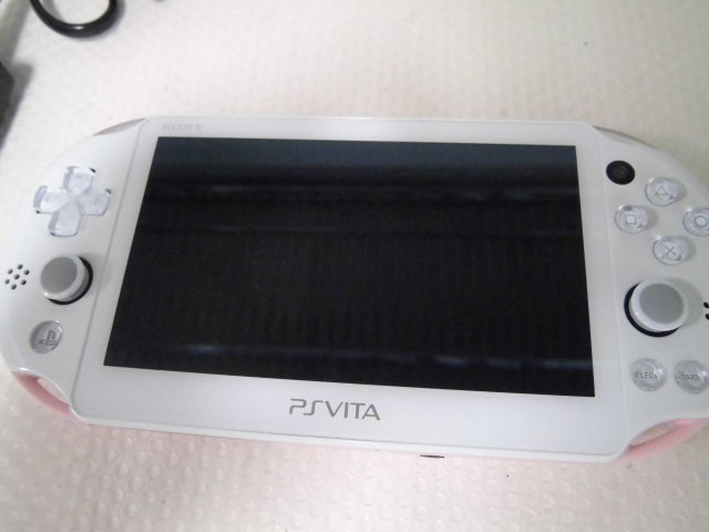 特価品PS VITA PCH-2000 本体 ライトピンク ホワイト PS Vita本体