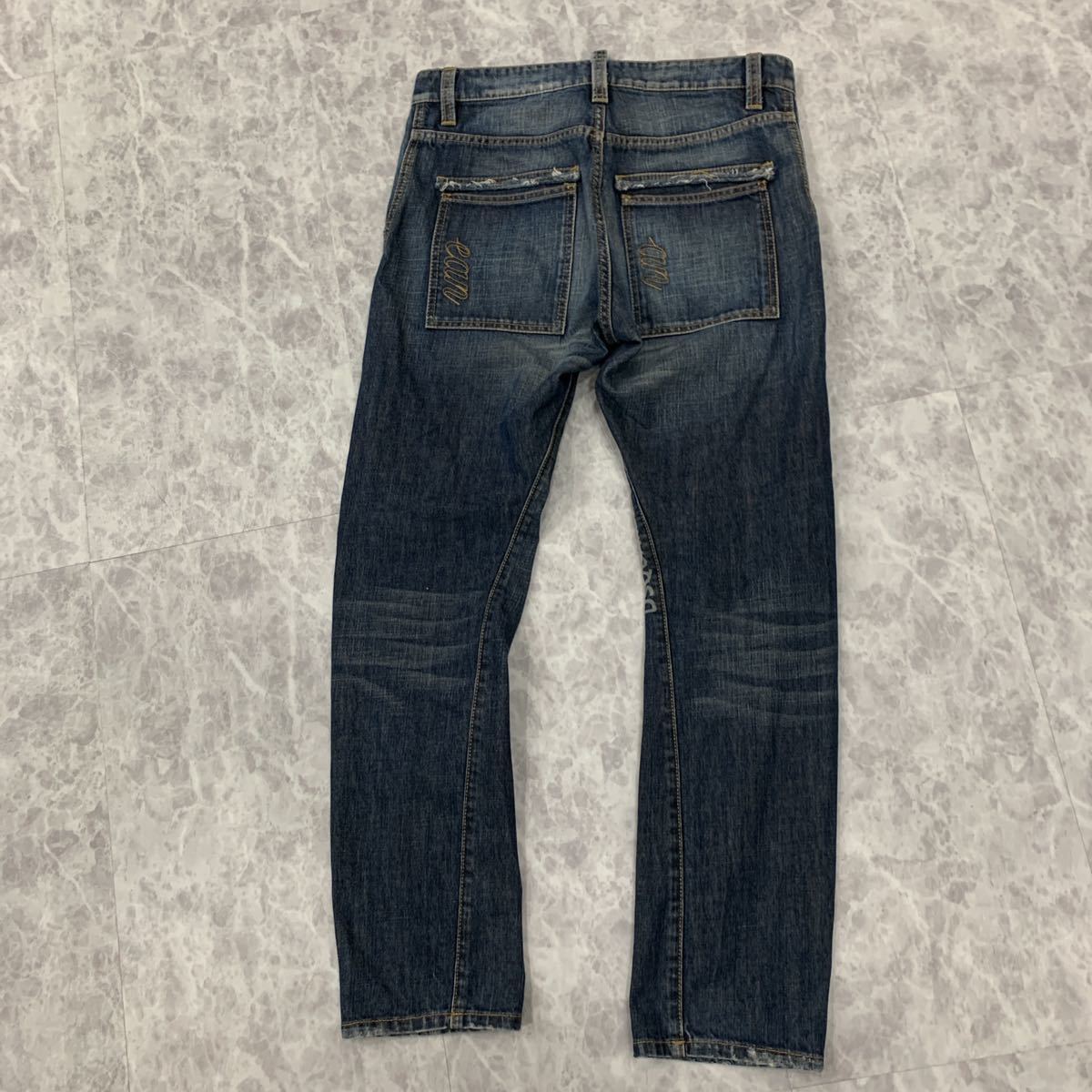 VV * イタリア製 国内正規品 'ラグジュアリーウェア' DSQUARED2