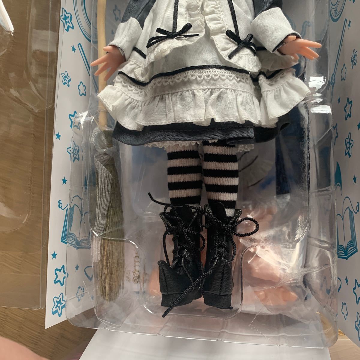 アゾン ピュアニーモ えっくす きゅーと 魔女っ子 ころん リトル アゾン ピュアニーモ えっくす きゅーと 魔女っ子 ころん リトル