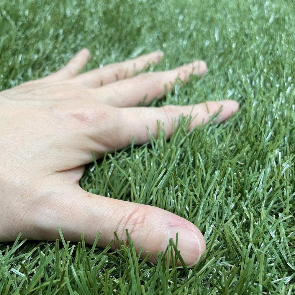 リアル人工芝 ロール つや消しタイプ 幅1m×長さ2m×5本 芝丈30mm 芝生マット 人工芝ロールタイプ 芝生 庭 ベランダ_画像5