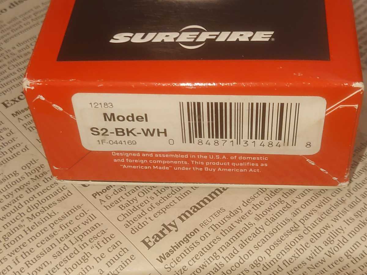 未使用】SUREFIRE S2-BK-WH STRATUM 5/50/160ルーメン 3段階調光 未使用】SUREFIRE S2-BK-WH STRATUM 5/50/160ルーメン 3段階調光