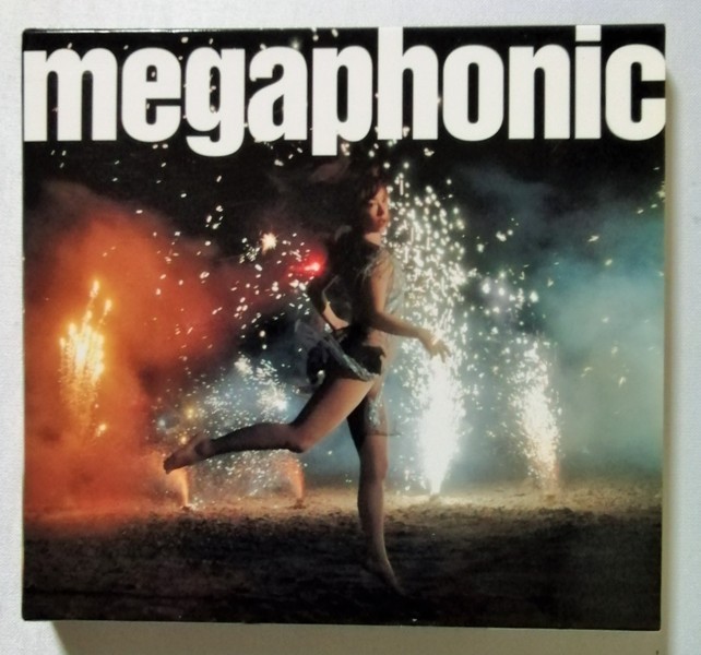 中古CD＋DVD　YUKI『 megaphonic（初回生産限定盤） 』品番：ESCL-3756-7/ スリーブケース入り・デジパック仕様_画像1