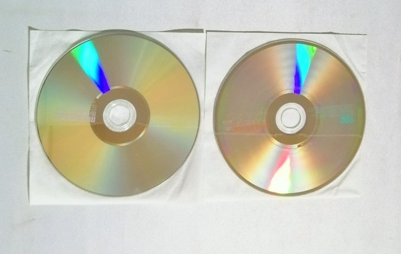 中古CD＋DVD　YUKI『 megaphonic（初回生産限定盤） 』品番：ESCL-3756-7/ スリーブケース入り・デジパック仕様_画像4