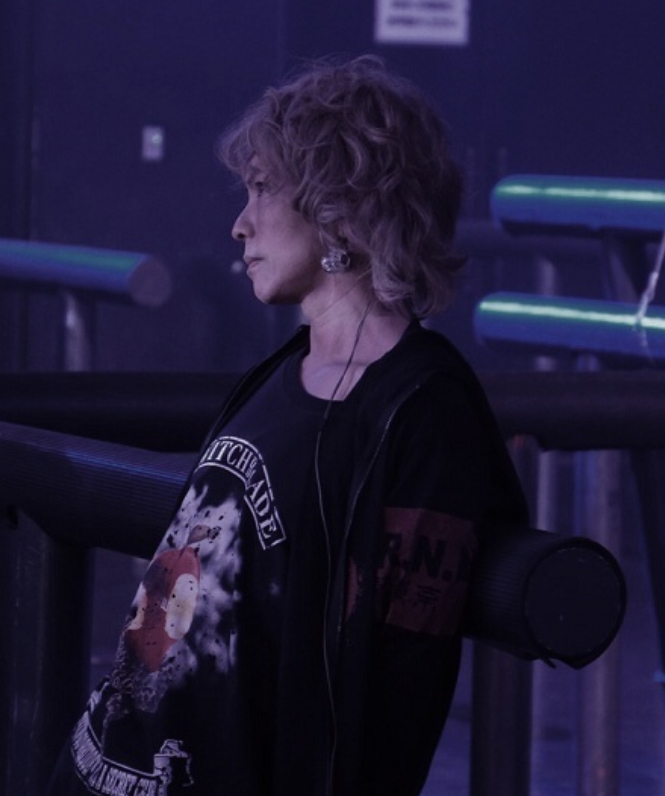 超高品質で人気の Lサイズ HYDE 新品スイッチブレード Tシャツ