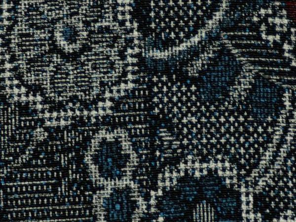 絹100％　紬織生地　　小紋染きもの　　　誂え仕立て品　中古品_画像5