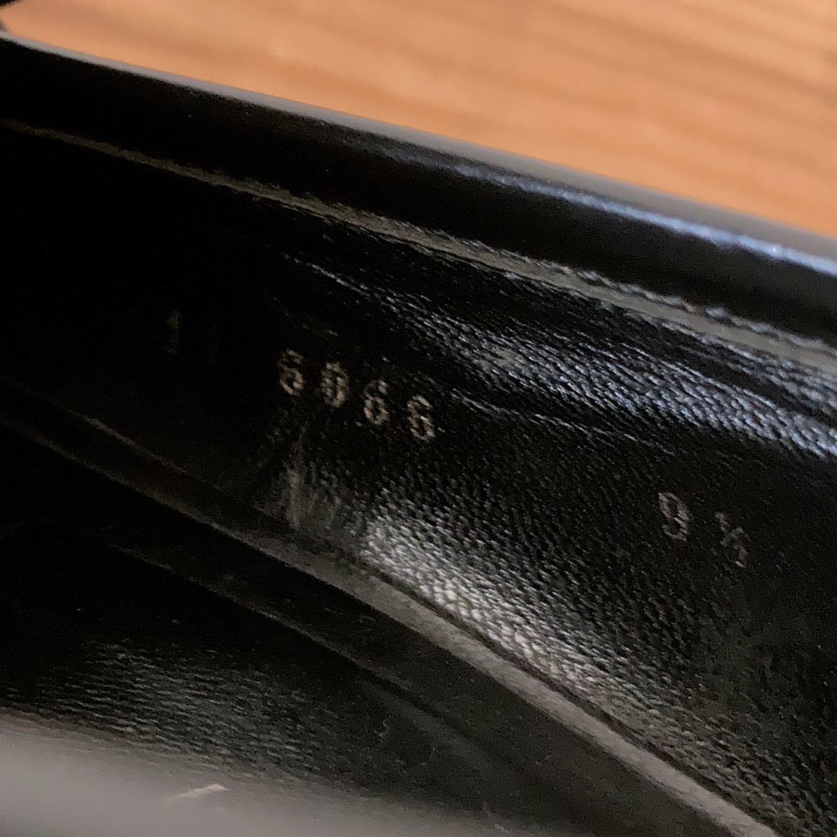 グッチ GUCCI レザー コイン ローファー 9 1/2 【イタリア製】黒