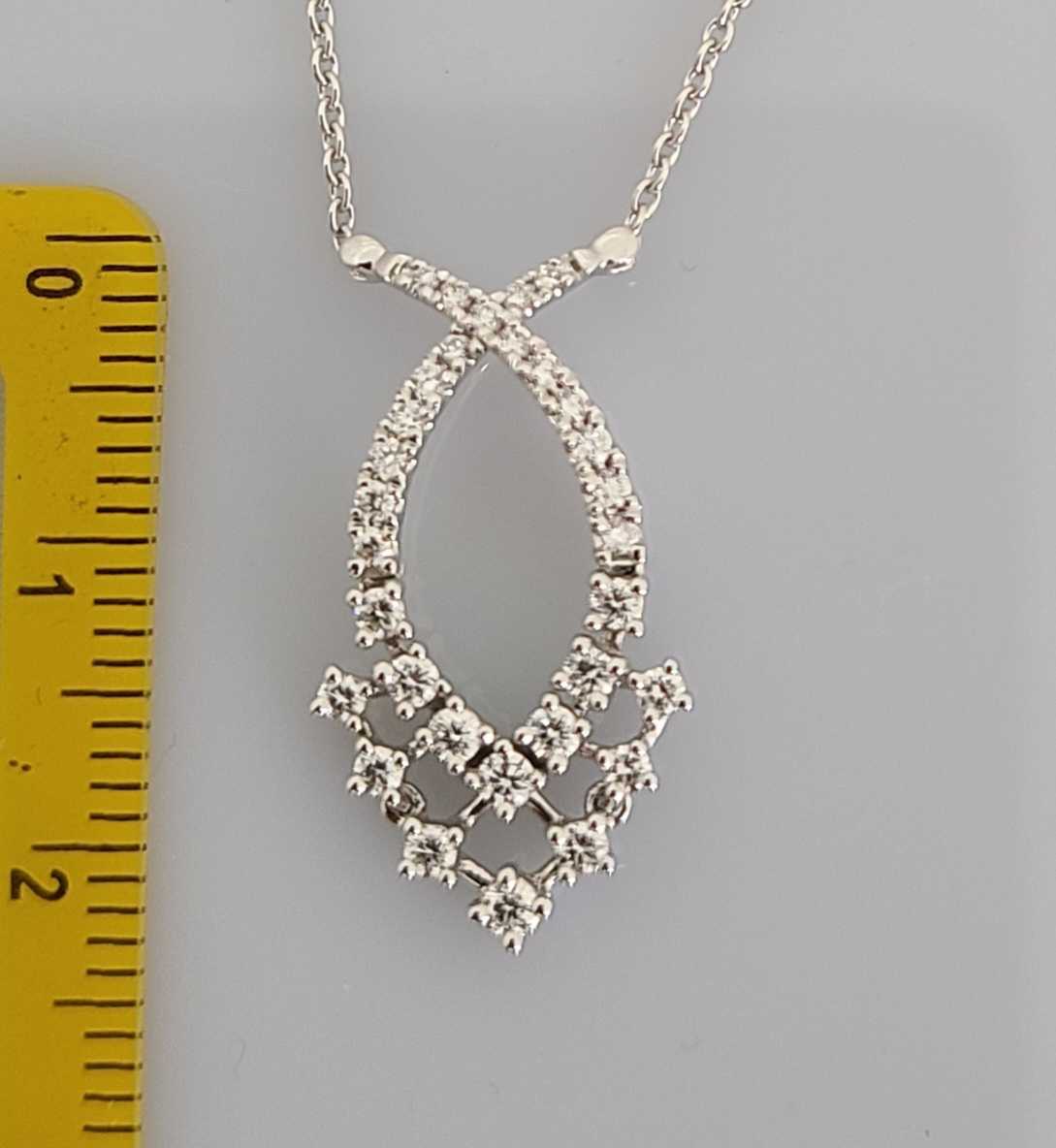 【新品】 K18WG ホワイトゴールド ダイヤモンド ペンダント　ネックレス