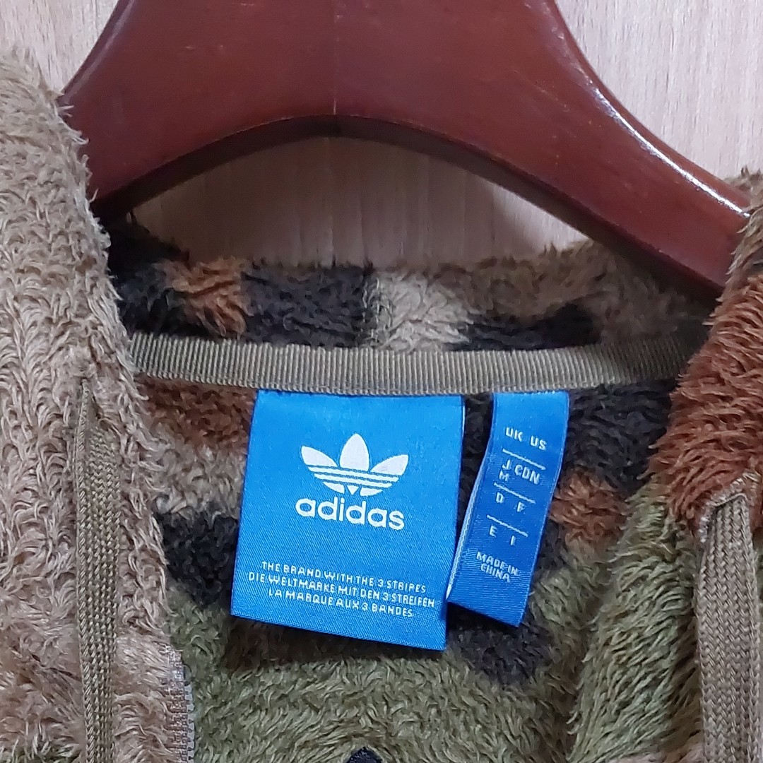 adidas アディダス ボアパーカー 美品 モコモコ 迷彩 Mサイズ adidas アディダス ボアパーカー 美品 モコモコ 迷彩 Mサイズ