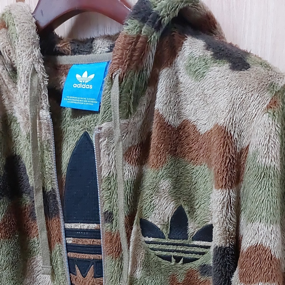 adidas アディダス ボアパーカー 美品 モコモコ 迷彩 Mサイズ adidas アディダス ボアパーカー 美品 モコモコ 迷彩 Mサイズ