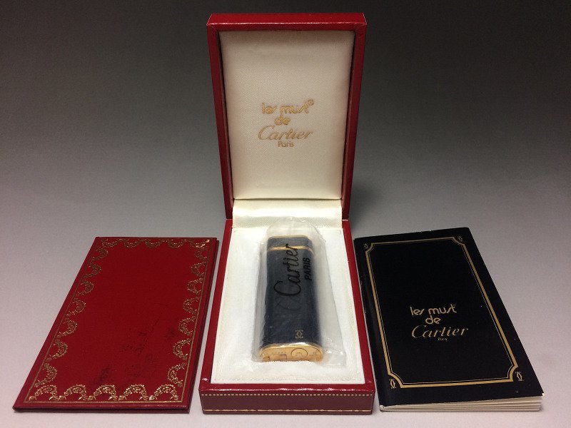 カルティエ ライター ゴールドｘブラック Cartier 専用ケース付き 冊子付 オープナー付き 現状渡し ガスライター ◆27_画像1