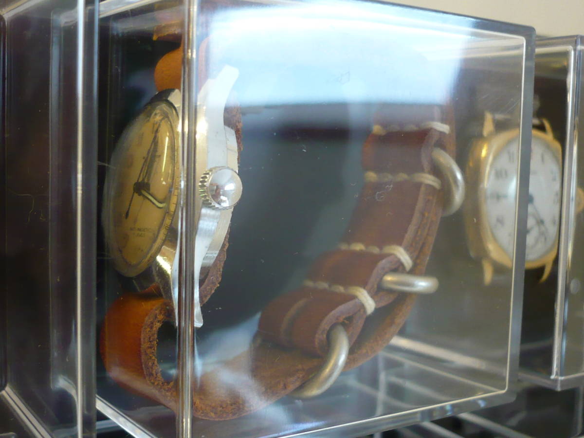 腕時計ディスプレイケース　２０本収納　黒　懐中時計コレクションケース　飾り棚　時計用ケース　_画像4