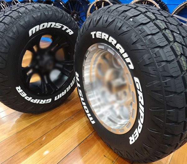 20x10 ハイラックス GUN125 XF OFFROAD XF222 20インチマッドタイヤホイール MONSTA TERRAIN GRIPPER 265/50R20 275/55R20 285/55R20_画像9