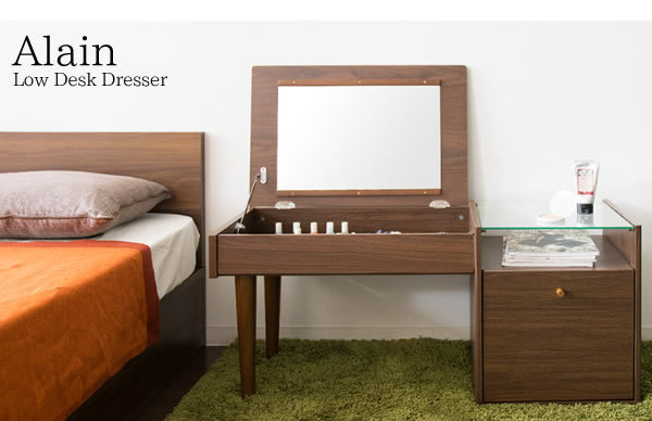  low desk dresser desk dresser dresser Brown color 