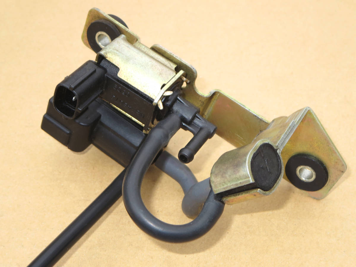 絶版品 RGV250Γ VJ22A 純正 エアソレノイドバルブ 13160-22D00 13161 ...