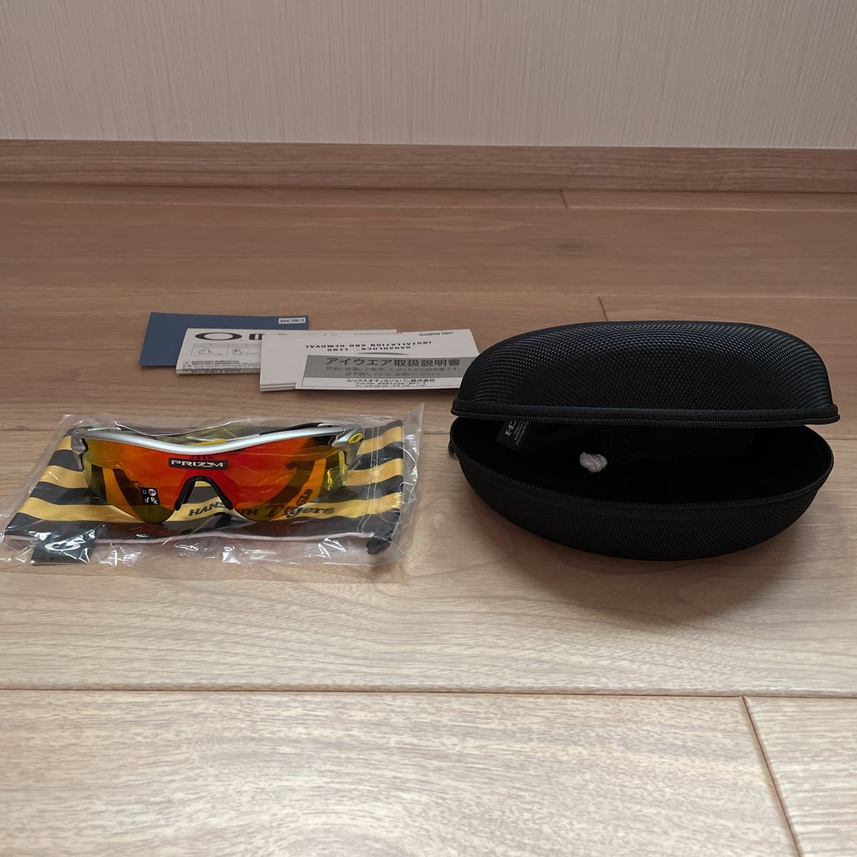 OAKLEY オークリー レーダーロックパス 阪神 タイガース www