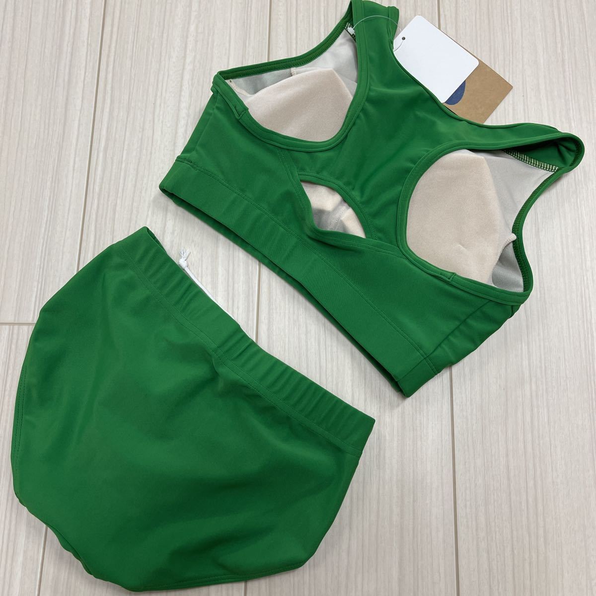 アシックス 女子陸上ユニフォーム上下セット Sサイズ アマゾングリーン単色 新品