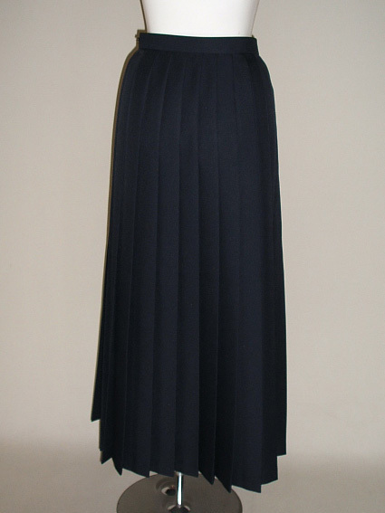 C8*[ new goods ]* navy blue long pleated skirt (ske number height 90cm)